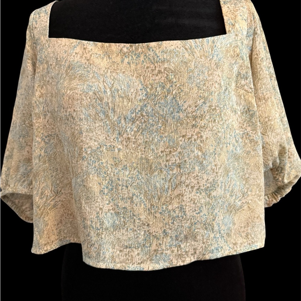 H&M cropped floral trapeze top